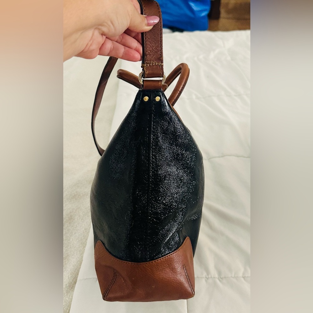 Kate Spade Black and Brown Shoulder Bag with Textured Finish - Picture 7 of 10